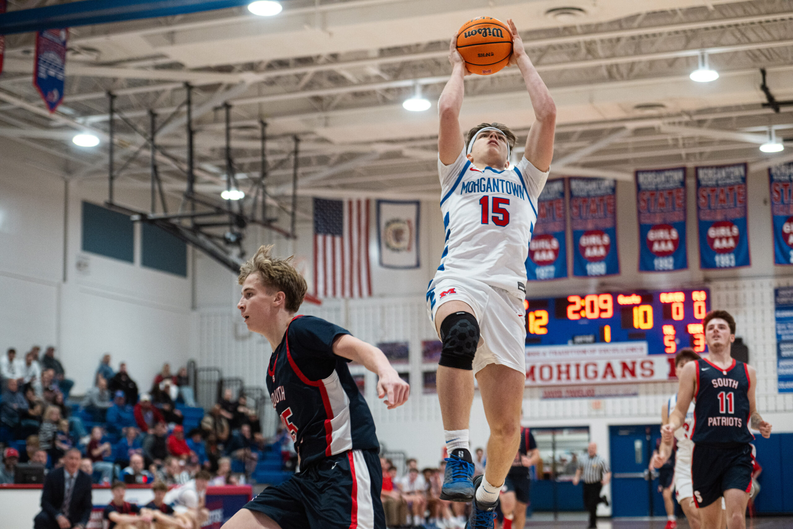 Morgantown, Parkersburg South boys hoops produce instant classic as Mohigans survive in overtime, 68-66